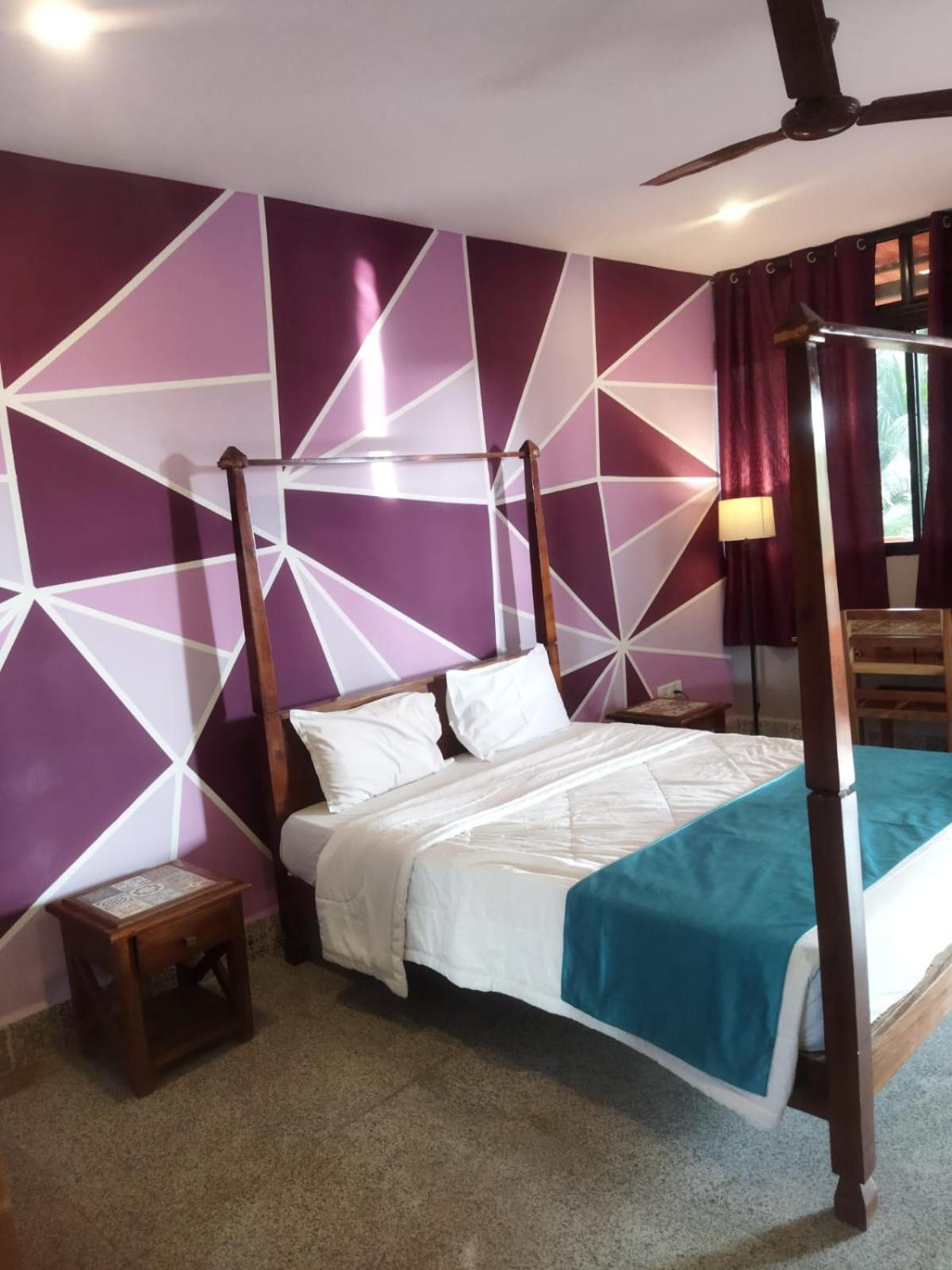 Bens Inn มานเดรม ภายนอก รูปภาพ